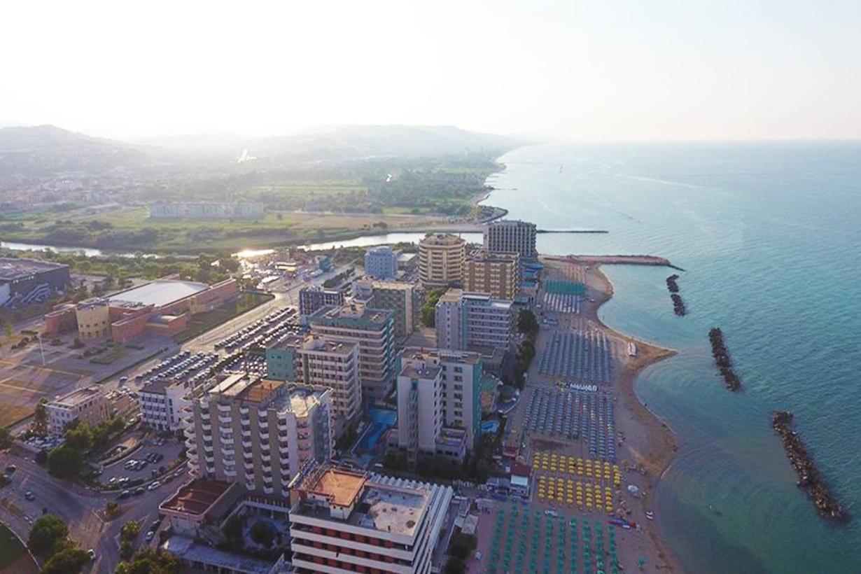 Grand Hotel Montesilvano Marina 외부 사진