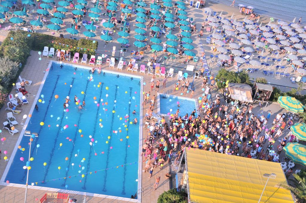 Grand Hotel Montesilvano Marina 외부 사진